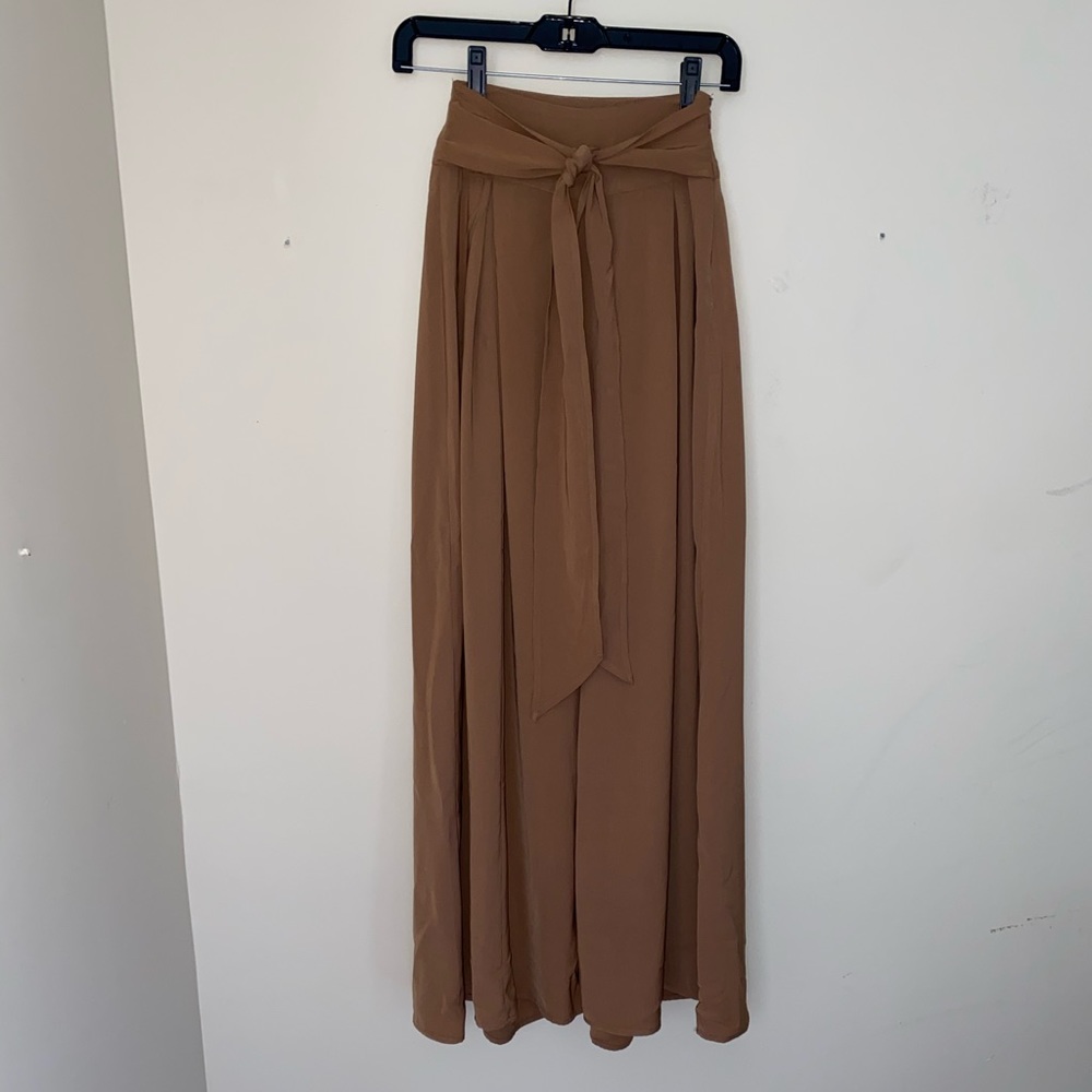 Brand: Double Zero// Size: women’s small